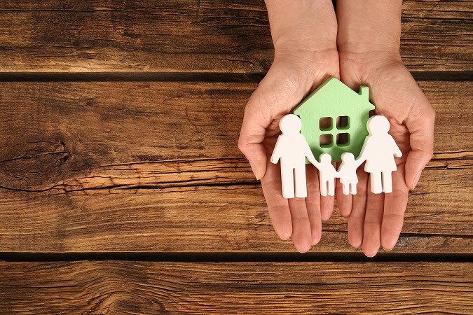 家と人々を守る